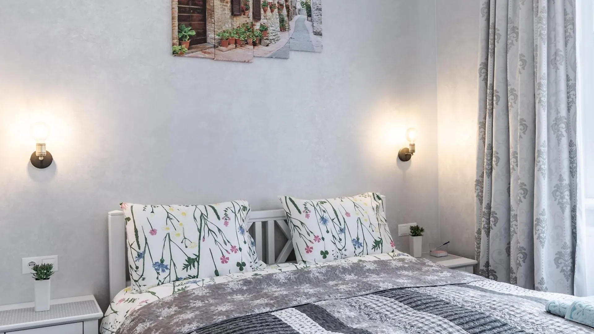 Golden Rose ! Apartments Lviv S